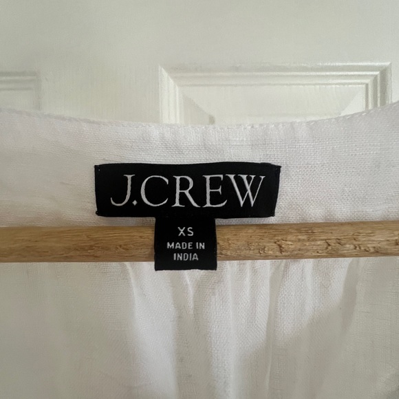 Flutter sleeve linen v-neck top, from J.Crew, #BR063, RN77388 - Picture 4 of 7